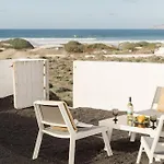 Canaryislandshost I Serena Famara