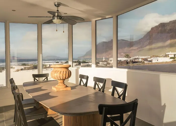 Canaryislandshost I Serena Willa