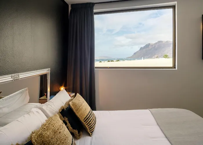 Canaryislandshost I Serena Willa