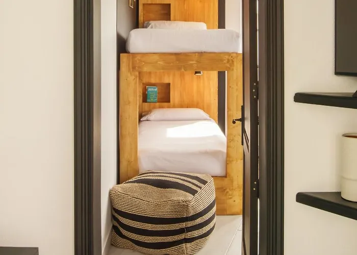 Canaryislandshost I Serena * Famara