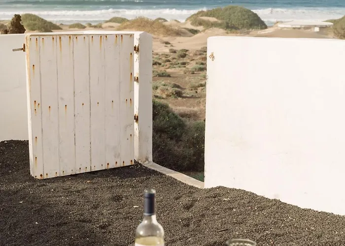 Canaryislandshost I Serena Willa *