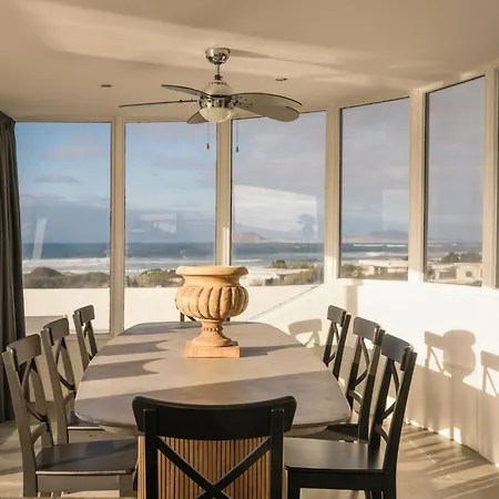 Canaryislandshost I Serena