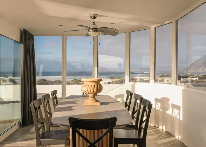 Canaryislandshost I Serena